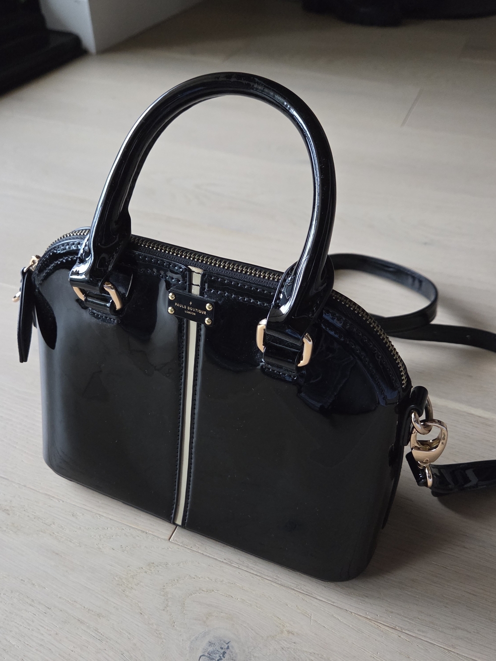 Pauls Boutique London Black And Cream handbag with gold hardware